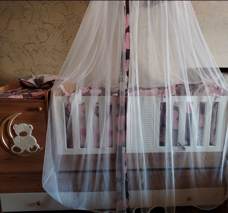 Detskiy spalniy sotiladi