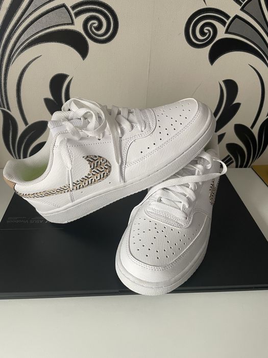 Nike Air Force 1 Low LX United in Victory White