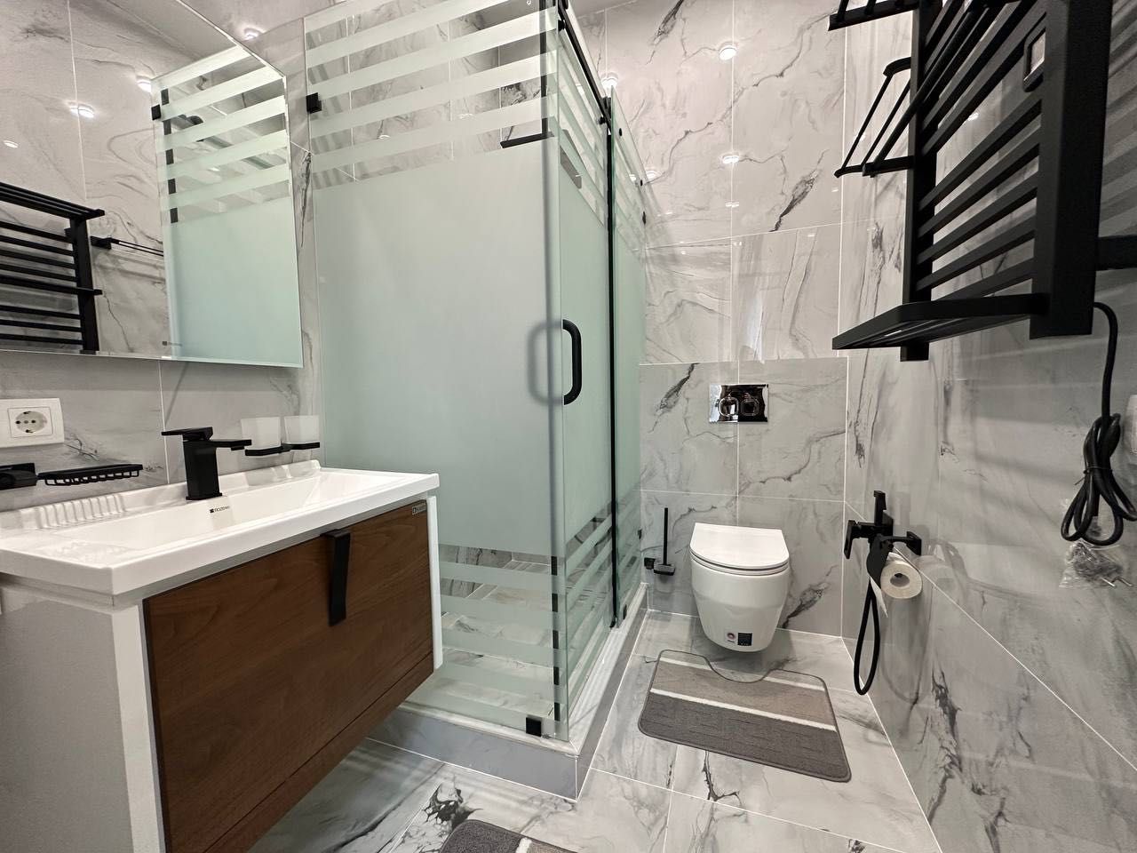 Parkwood Продается 3 комнатная квартира ремонт Госпитальный Мирабад