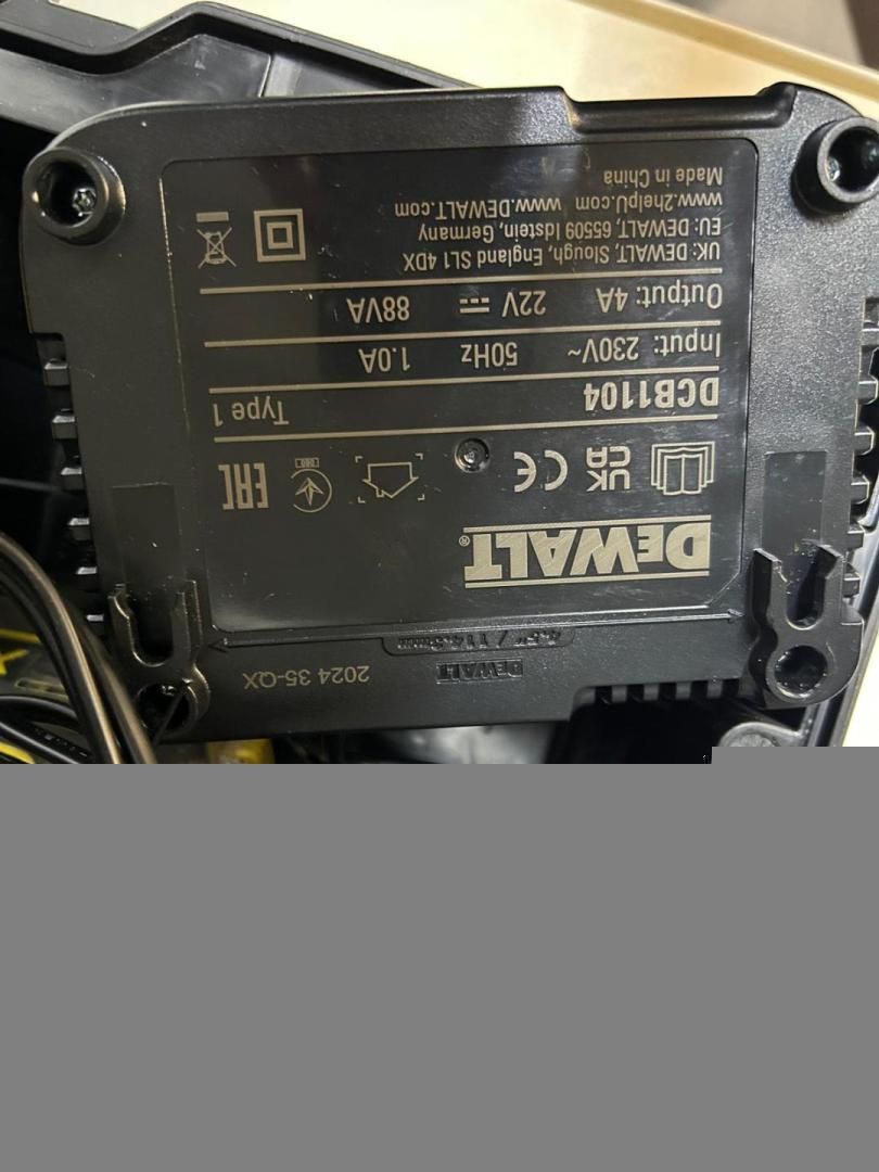 Polizor unghiular DeWalt DCG405, 125 mm, cu 2 -D-