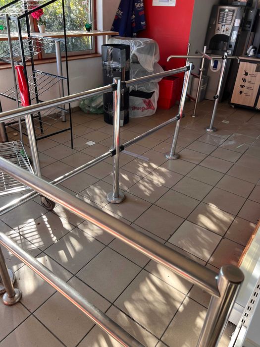 Poarta Acces + Stalpi Ghidaj Magazin/Market