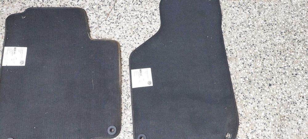 VW Bora, golf 4 оригинални мокетни стелки