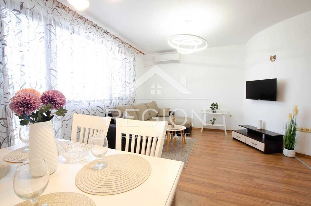 Дава се под наем Двустаен апартамент в Варна, Център - 60 кв.м за 484.5 € - Снимка #5