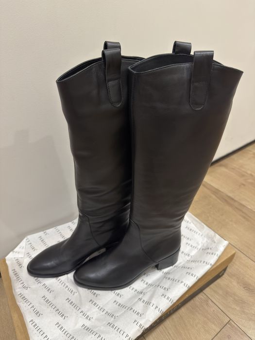 Новые женсие сапоги