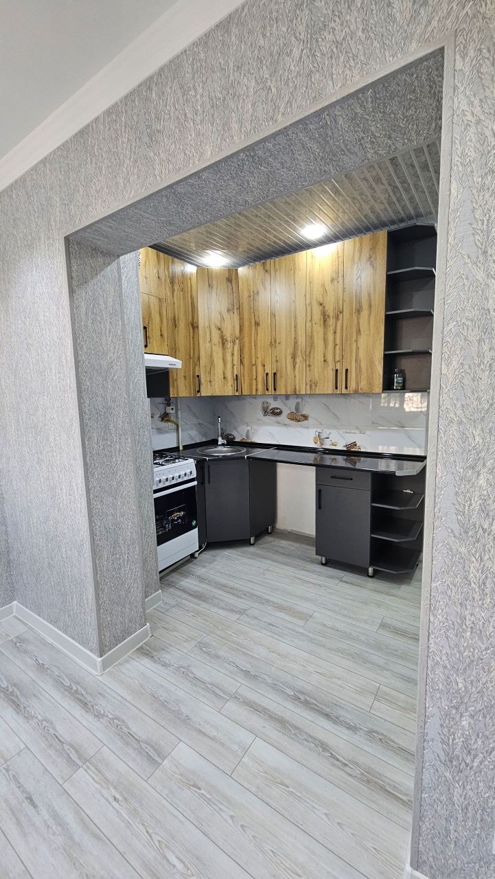 Продаётся  2 ком кв на Тузель-1  2х6 Балкон