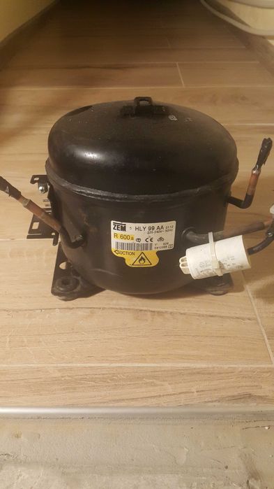 Компресор работещ