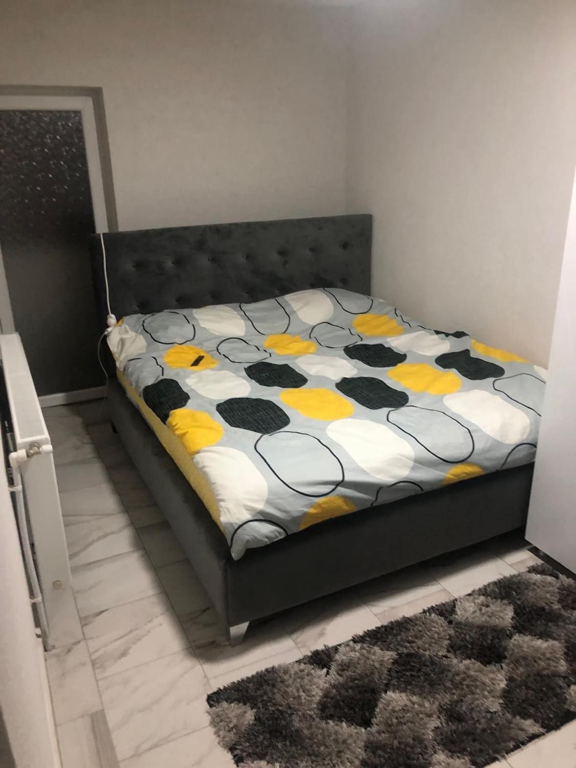 Închiriez Apartament 9 mai bloc nou
