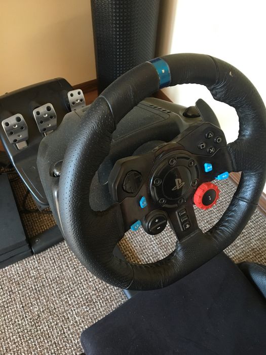 Playseats cu volan G29  si PS 4