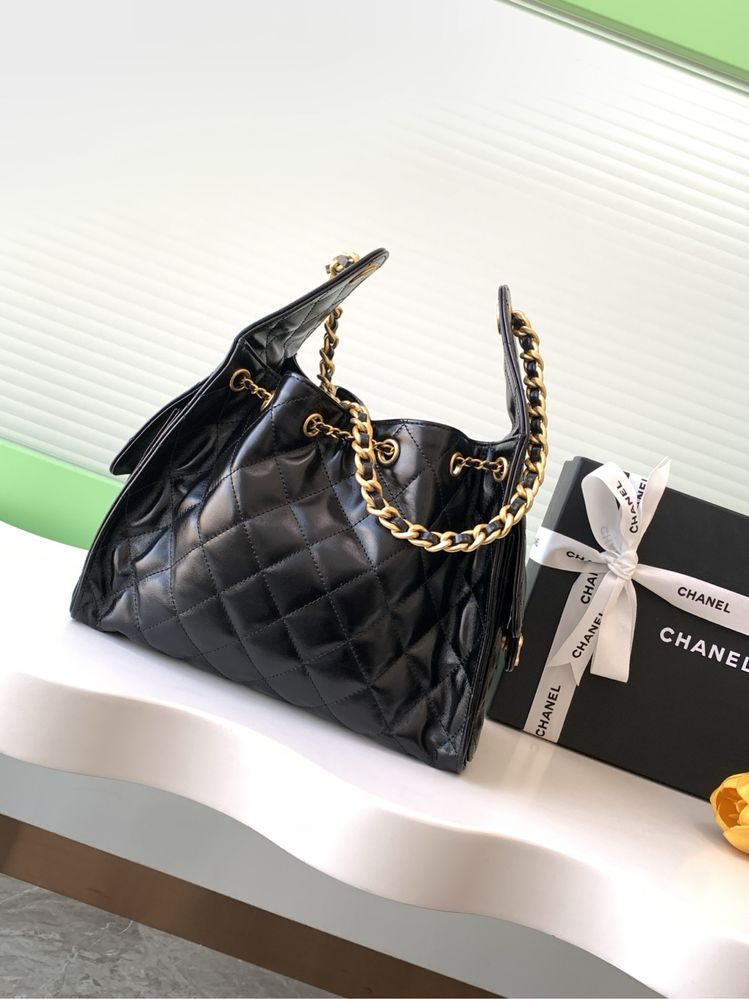 Geanta Chanel hobo 30
