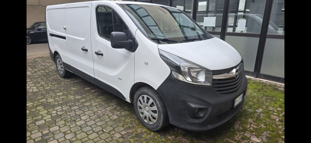 Opel vivaro  opel vivaro