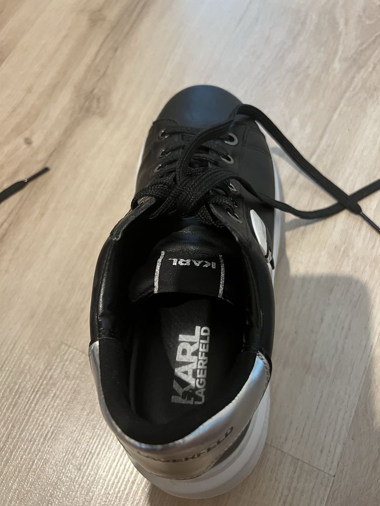 Продавам сникърси Kalr Lagerfeld
