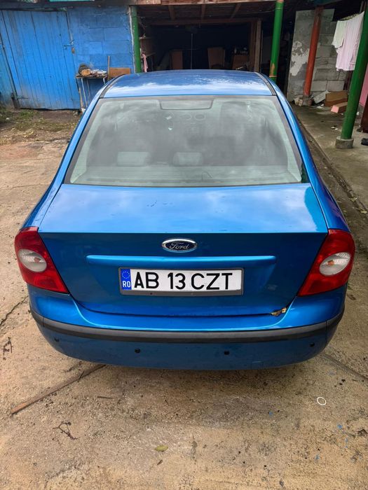 Vând sau schimb Ford Focus M1 1.6 bezina