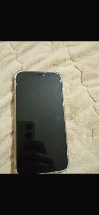 Продам айфон 11 про