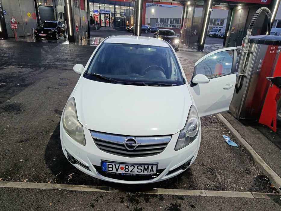 Vând Opel Corsa D