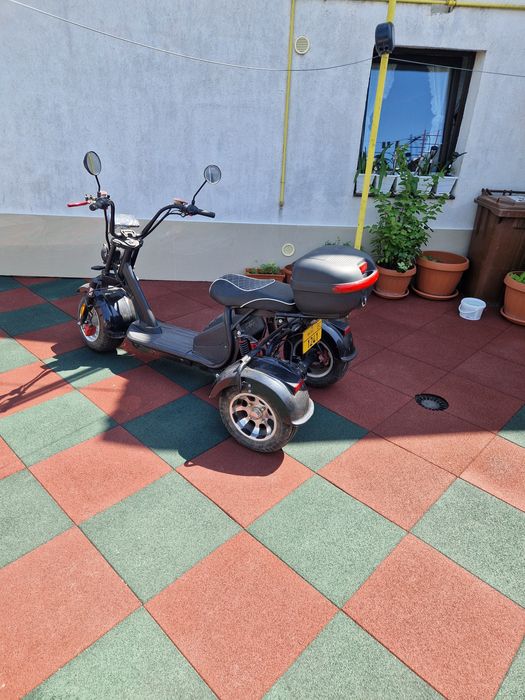Vând ELECTRIC Scooter ,detalii la telefon