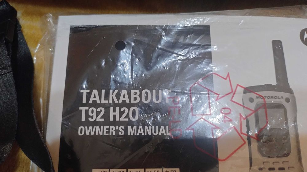 SET statie radio Motorola portabila T92 H2O IP67 (set cu 2 buc} Galben