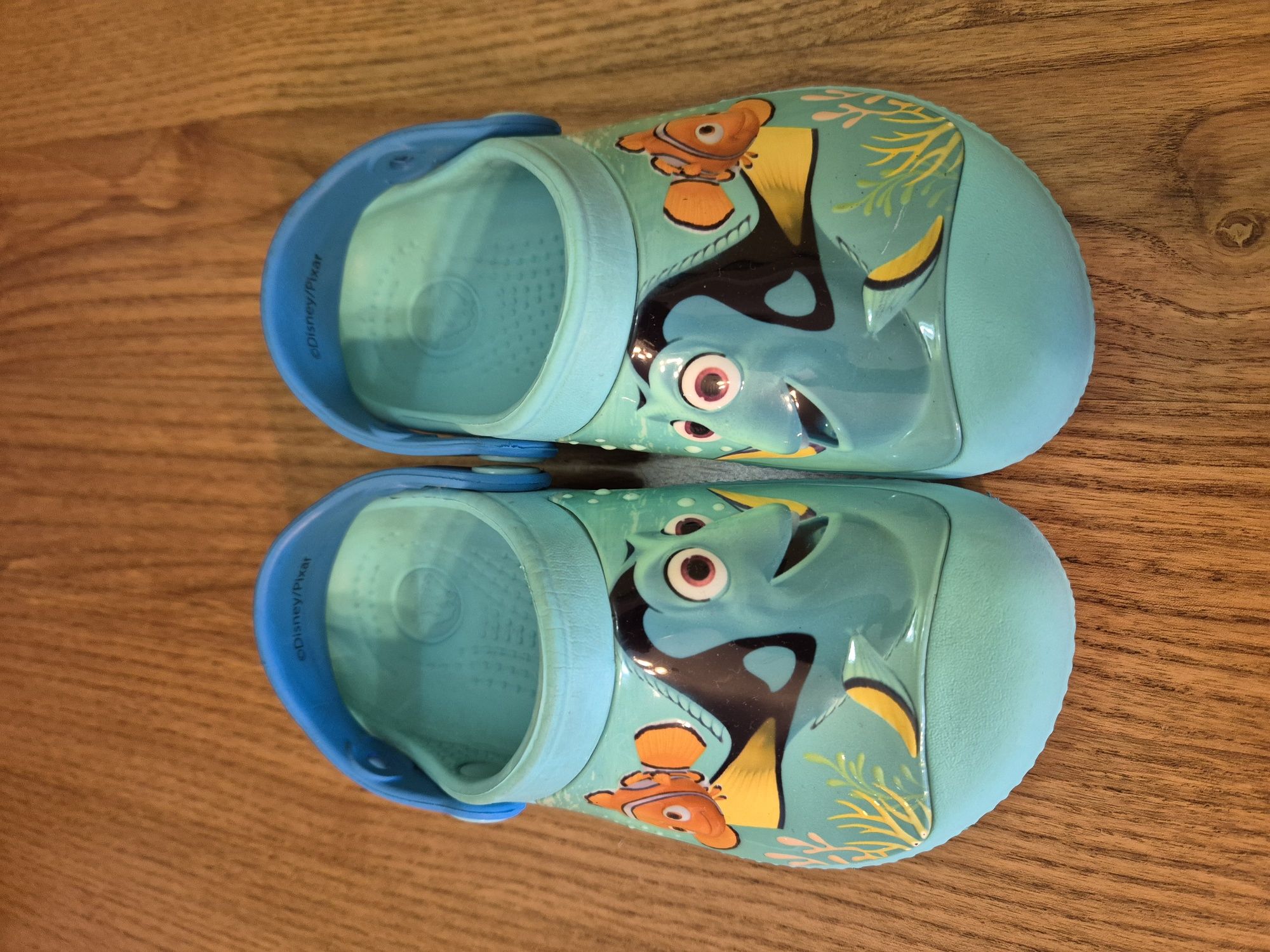 Papuci Crocs Finding Dory  C10-11 27-28