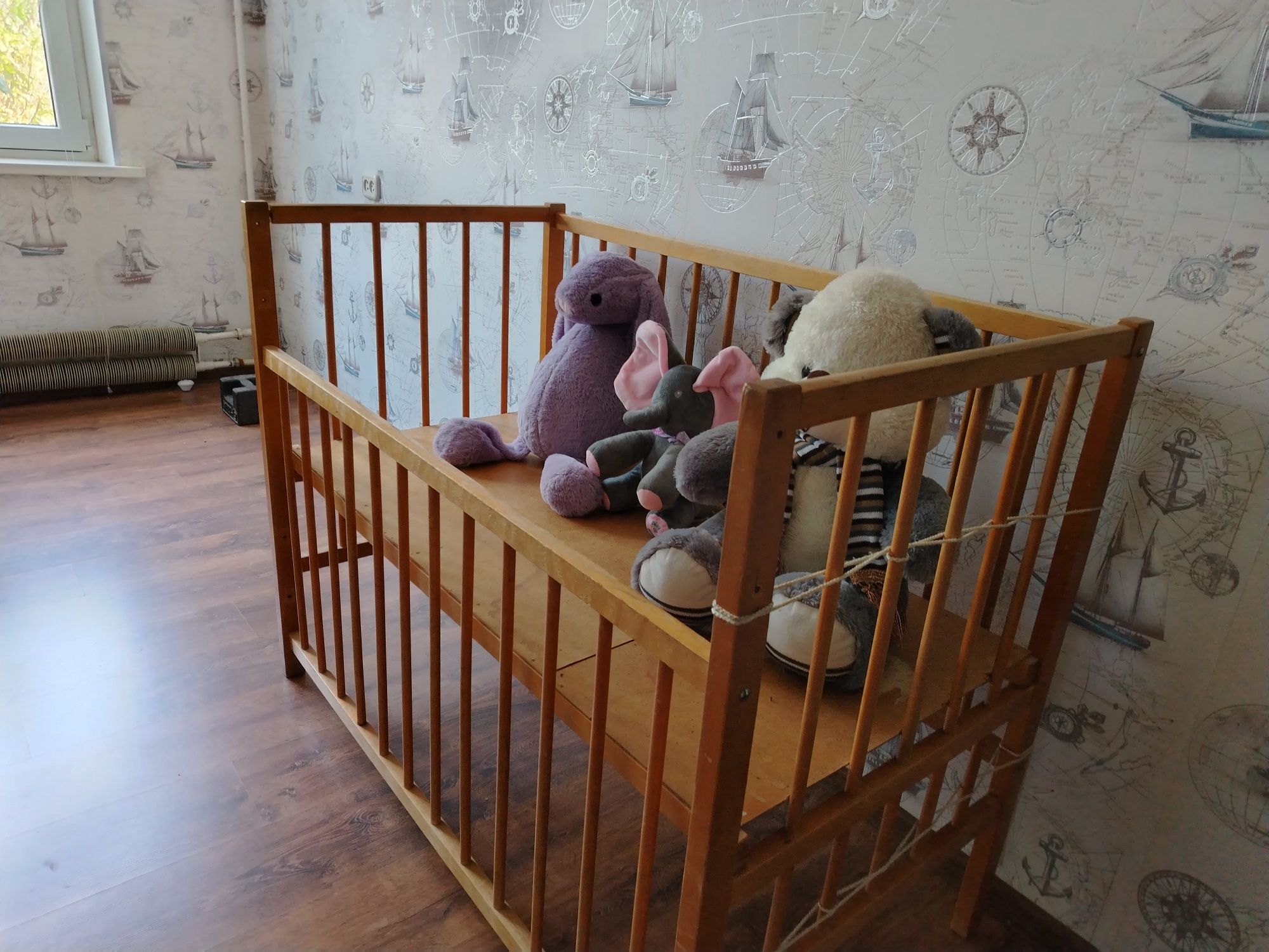 Детская кроватка