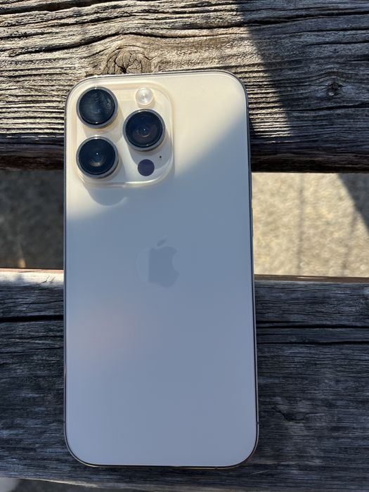 Продавам Iphone 14 Pro 128GB/80%