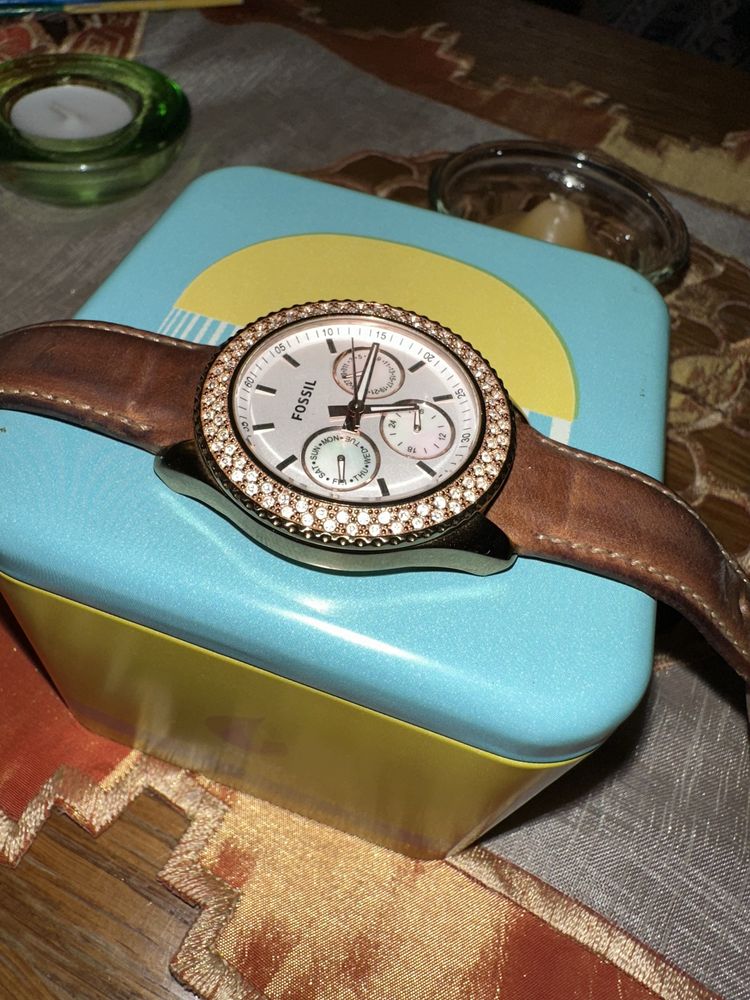 Ceas Fossil auriu rose