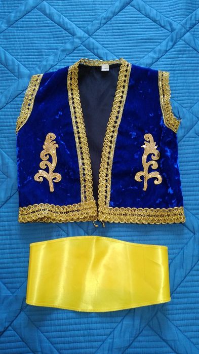 Продаётся национальный костюм