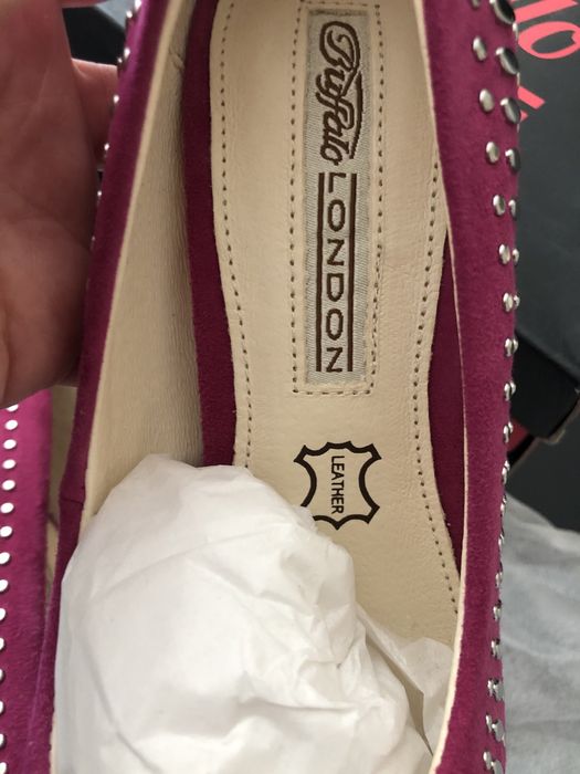 Обувки с ток Buffalo London