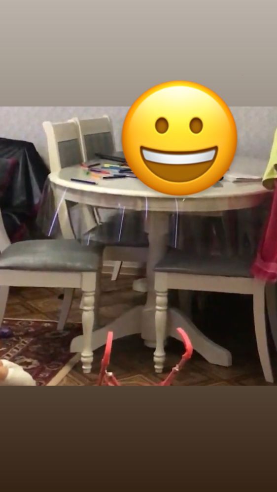 Продам стол и стулья
