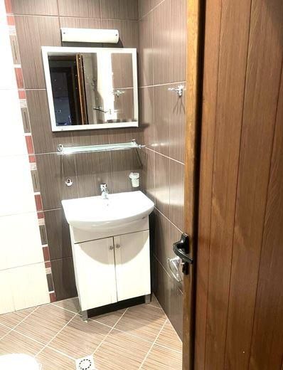 Дава се под наем Двустаен апартамент в Бургас, Меден рудник - зона Д - 55 кв.м за 306 € - Снимка #5