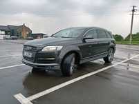 Vând Audi Q7  7 locuri