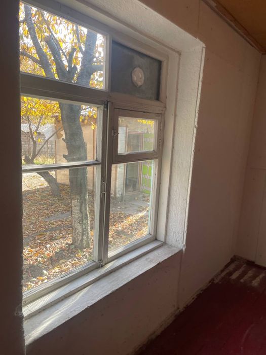 Ангрен  Чинниобод йер уй-ховли сотилади 12 соток