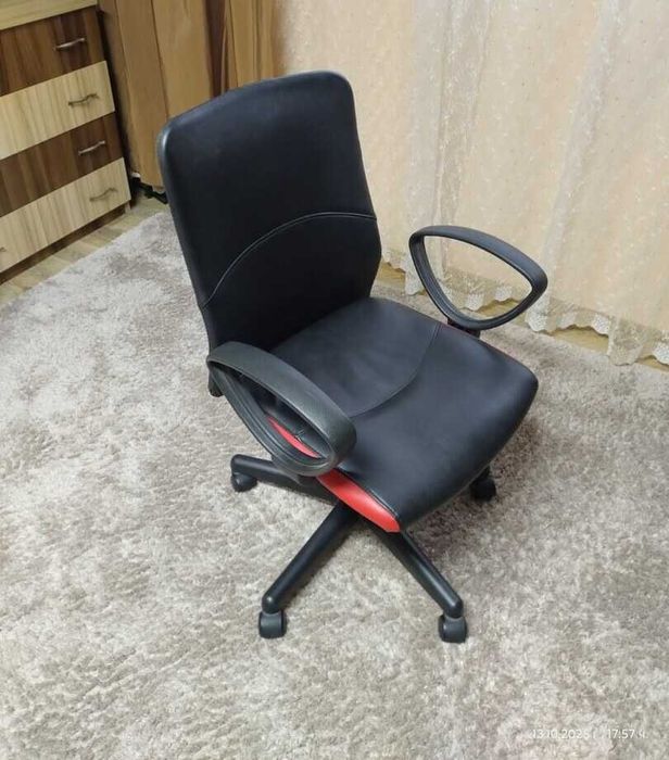 Ученически, офис стол