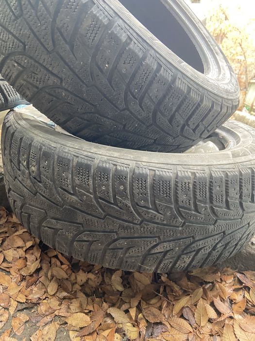 Зимние шины 215/55/R17 2шт