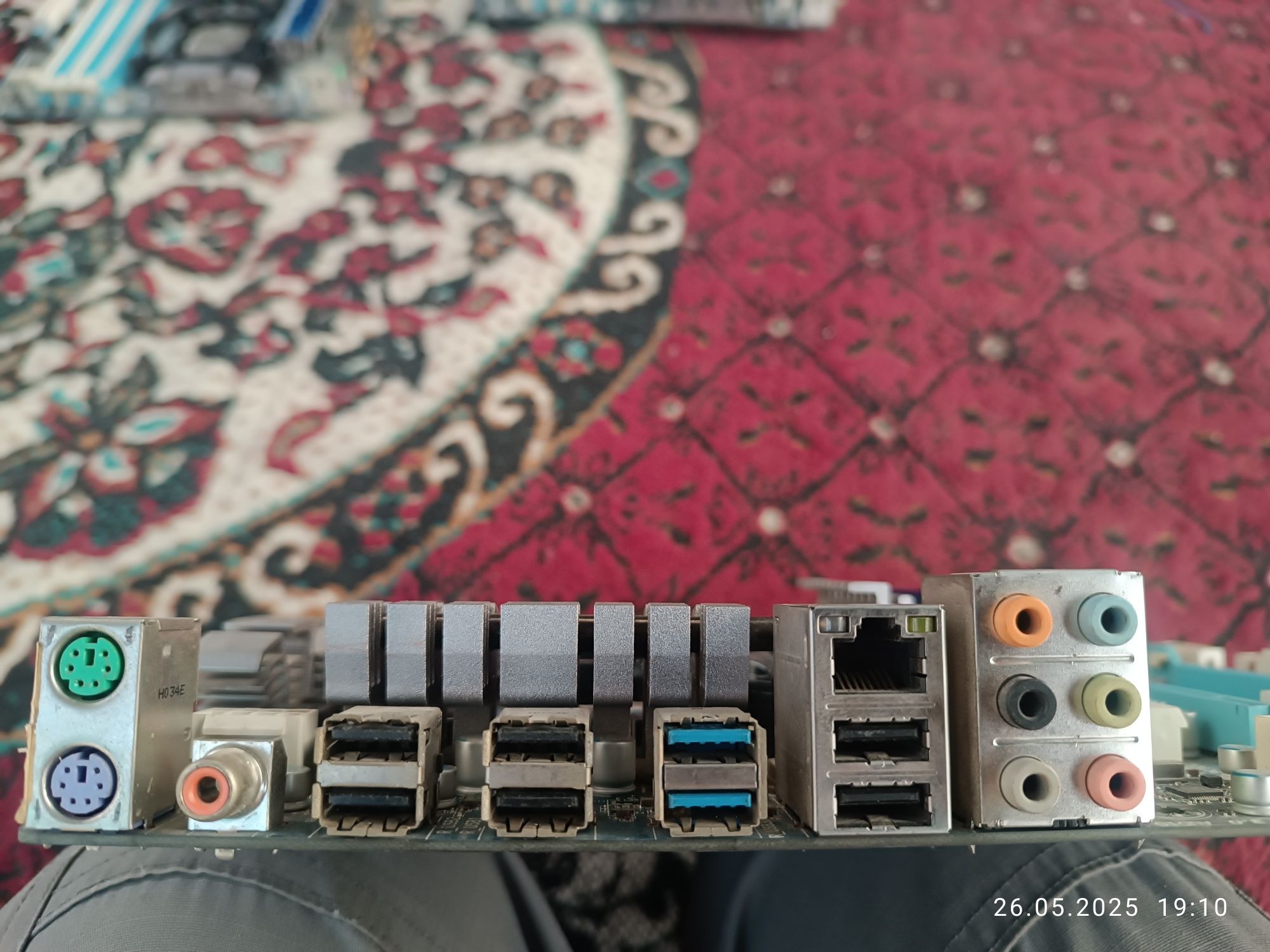 Gigabyte ga-x58-usb3 core i7 1 поколения