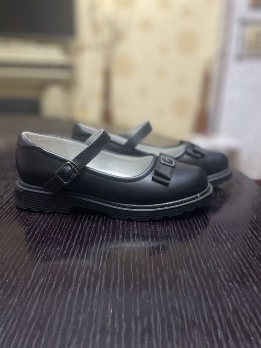 Туфли новые школьные совенок