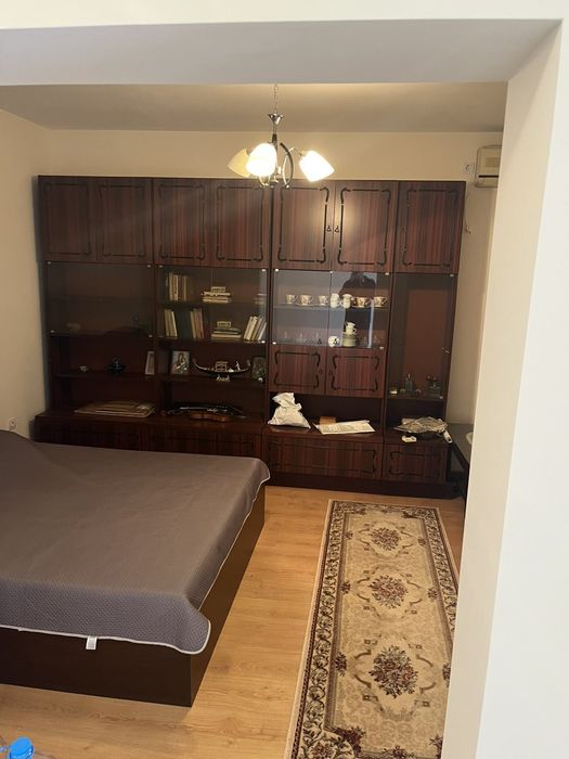 Къща с дворно място