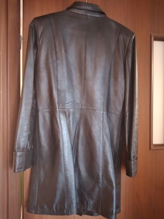 Дамско кожено манто