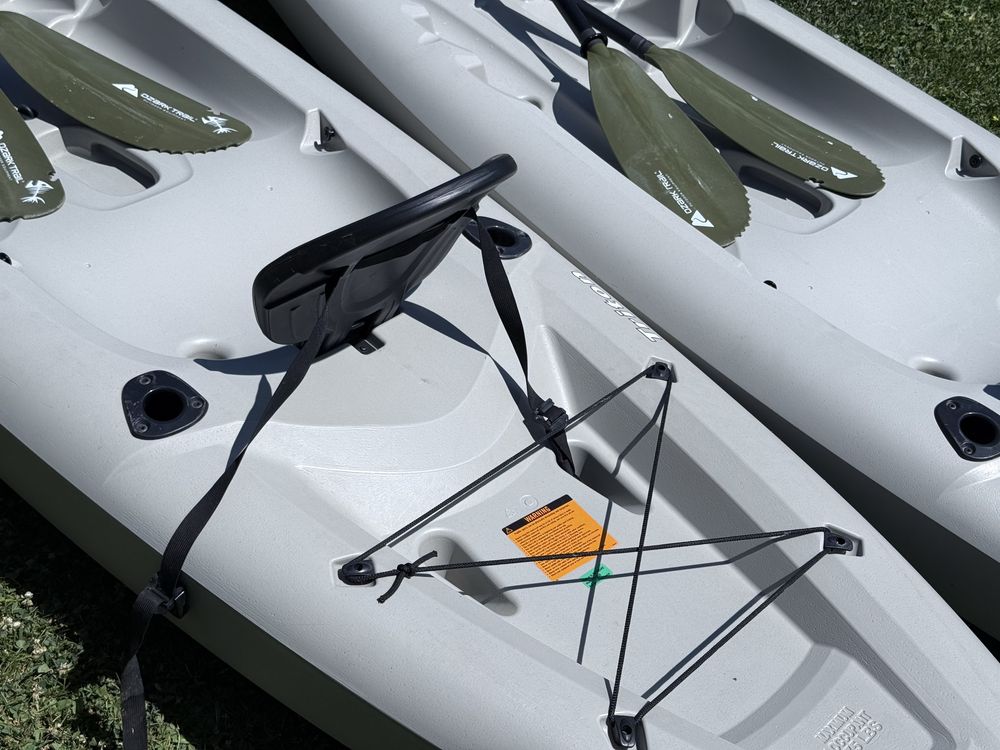 Рибарски каяк Lifetime Triton 100 + гребло Ozark Trail и облегалка