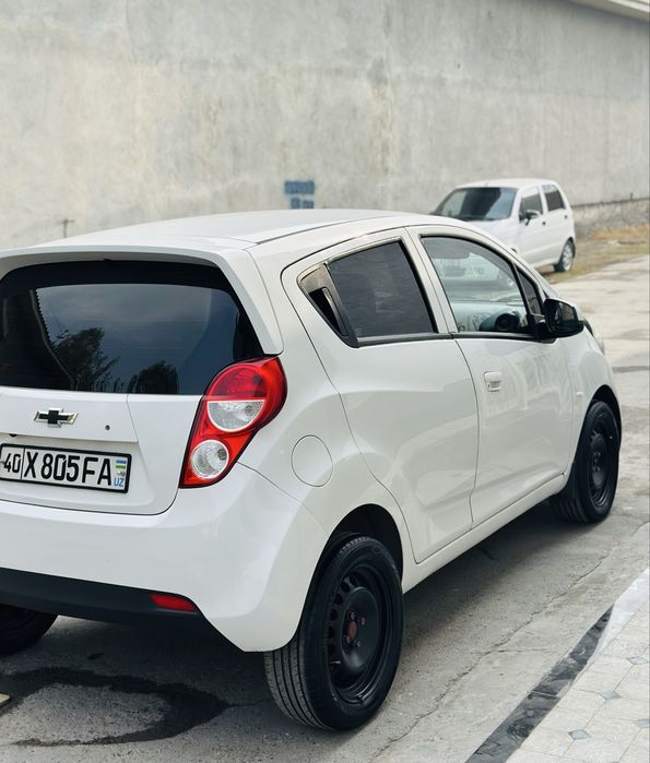 Spark arzon narxda sotiladi kraska radnoy