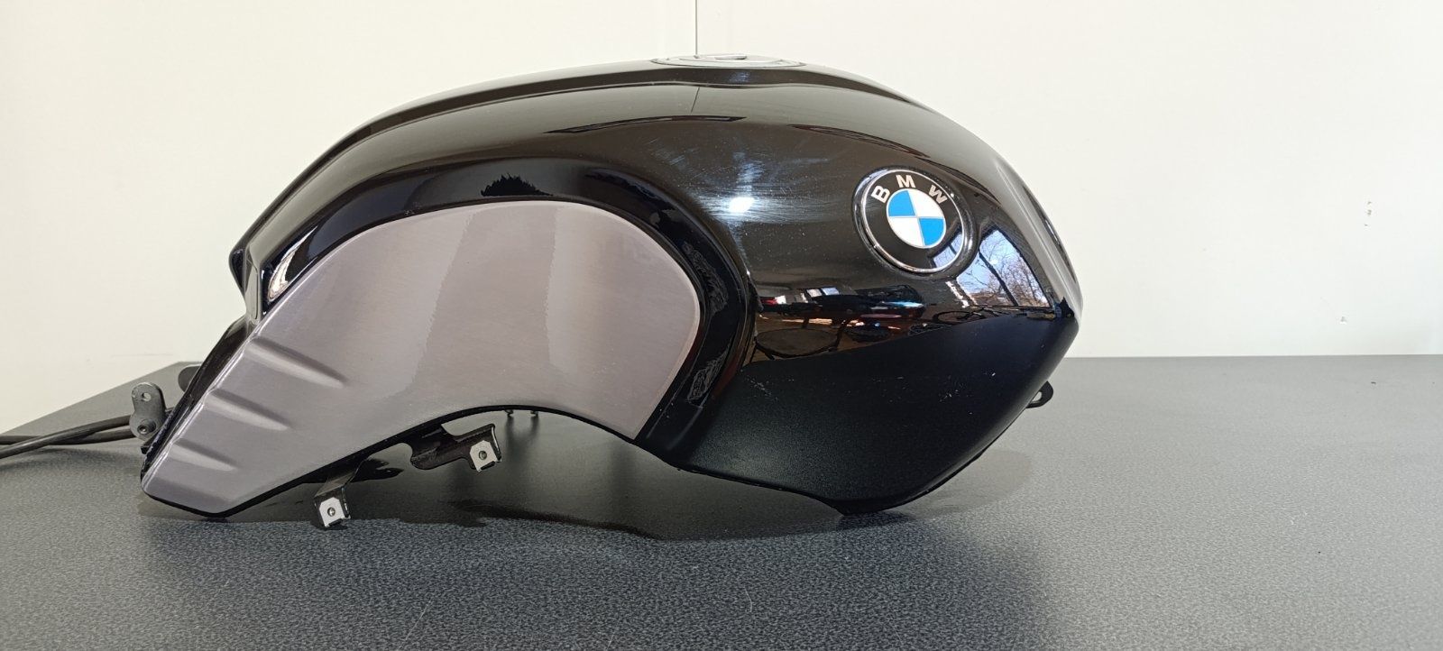 Резервоар Bmw R nine T