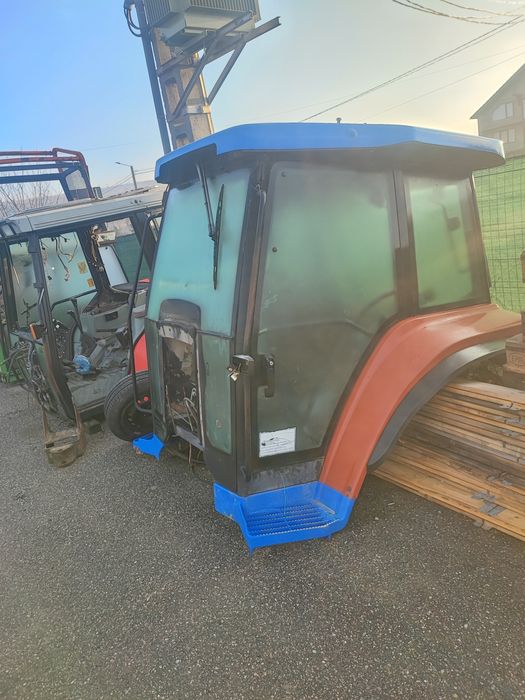 Cabina tractor new Holland