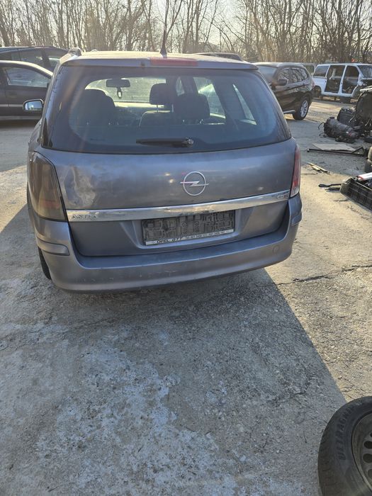 Piese Auto din Dezmembrari Opel Astra H 2006 1.7 diesel
