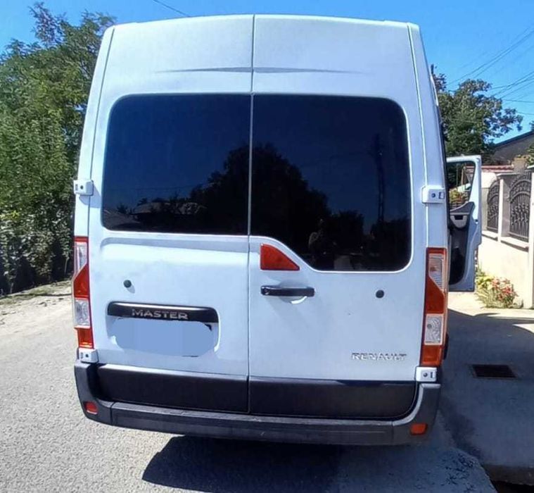 Autoturism Renault Master 8+1