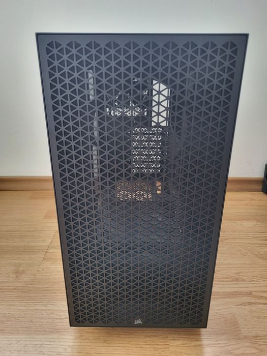 Carcasa Corsair 3000D
