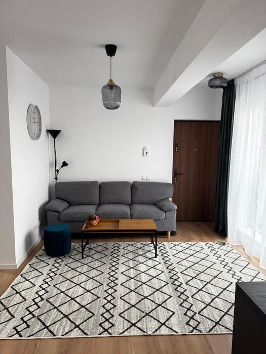 Apartament cochet cu terasa. priveliste superba.Omnia