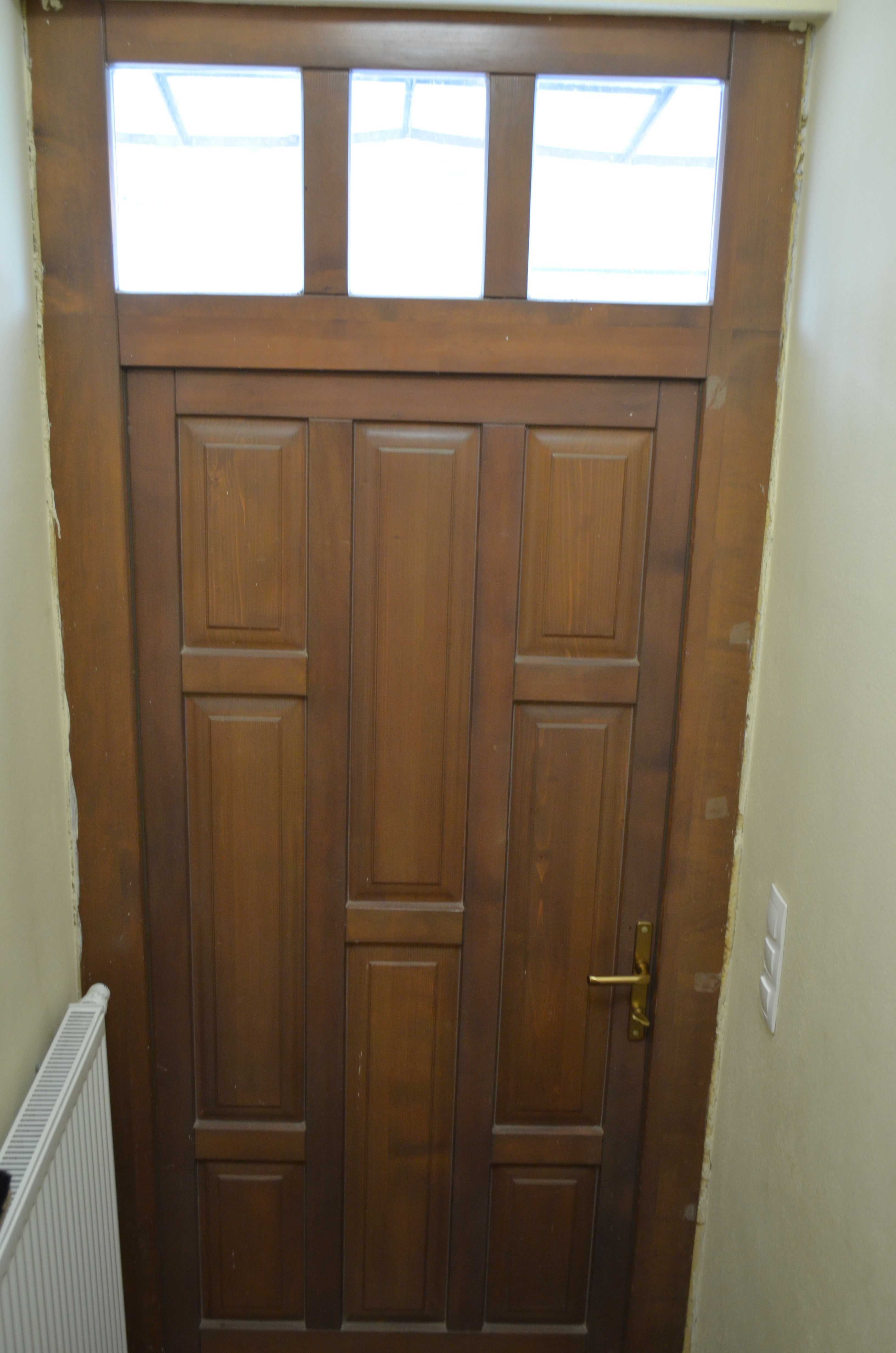 Ușă interior/exterior din lemn stratificat