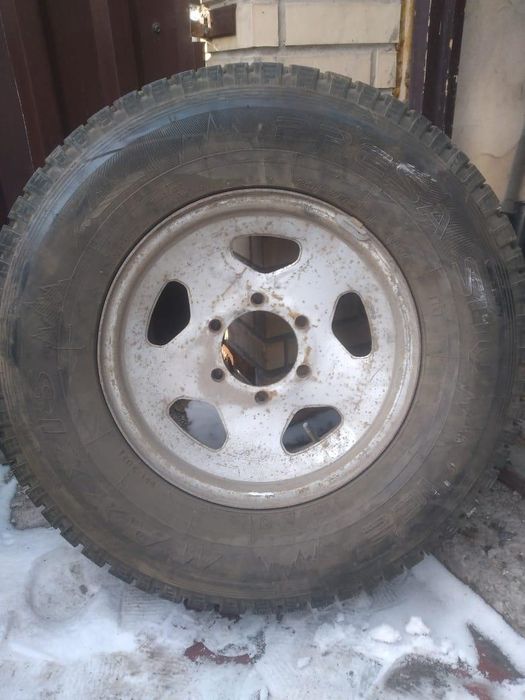 Колеса в сборе. На джип.