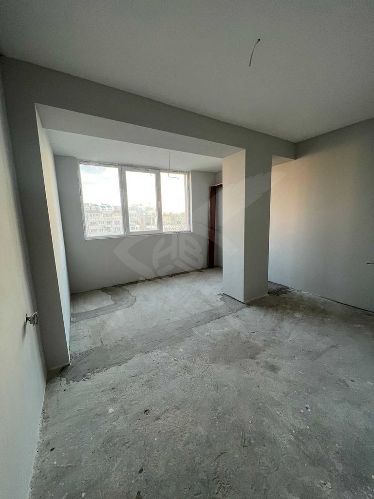 Продава се Многостаен апартамент в Варна, Бриз - 196 кв.м за 1531 €/кв.м - Снимка #4