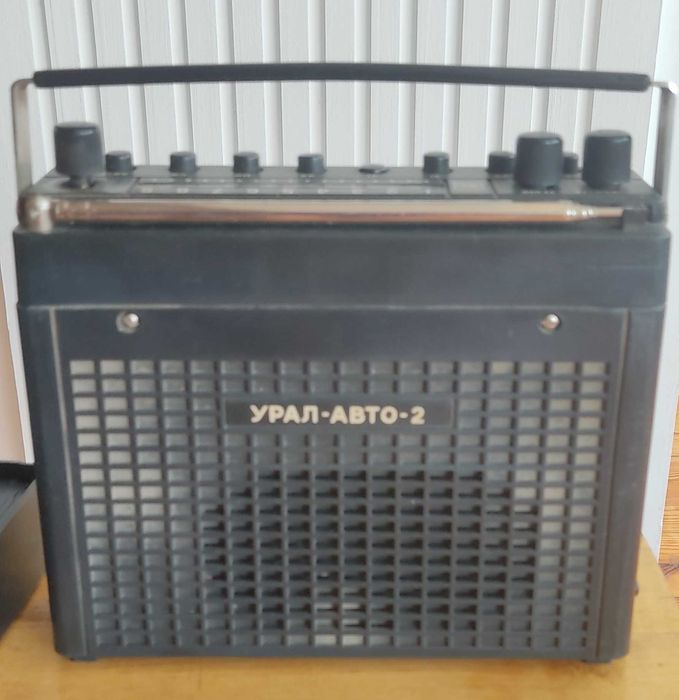 Радиоприёмник (переносной)