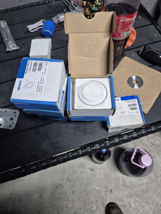 Termostat wireless UPONOR SMATRIX WAVE T-165 POD