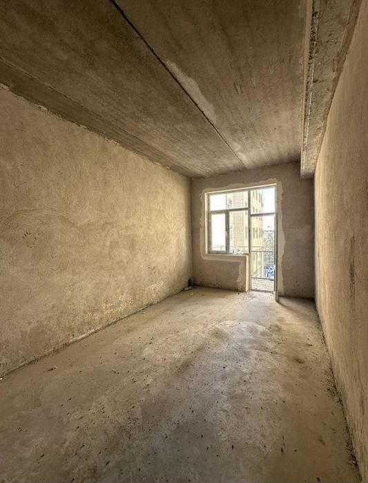 Цумда 1 хонали каропка сотилади